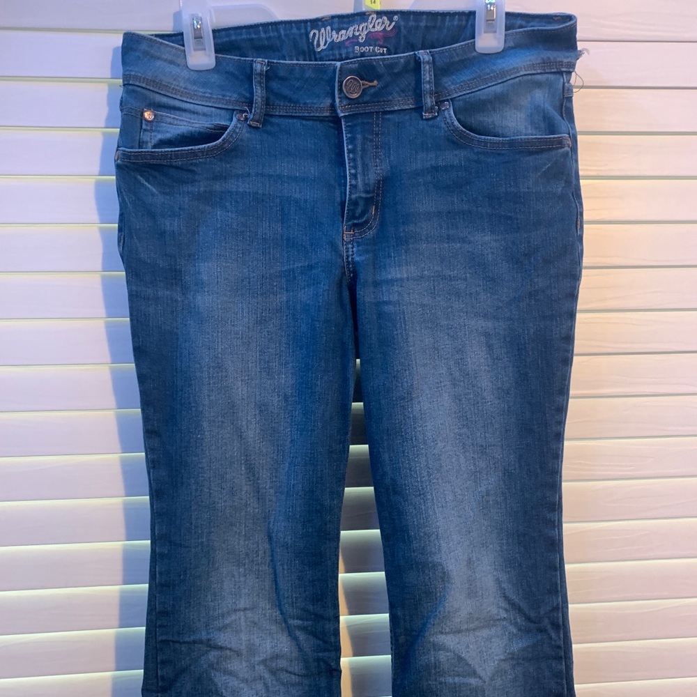 Boot Cut Wrangler Blue Jeans